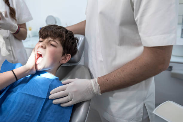 Best Cracked Tooth Emergency Dentist  in Wacousta, MI